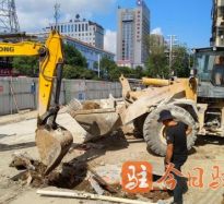 尻比比流水小说高温下的坚守｜道路建设者用汗水铺就畅通路